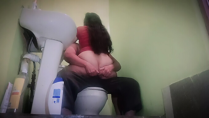 Rough Sex With A Brunette Babe In The Bathroom