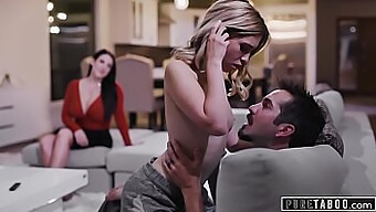 Un Couple Se Lance Dans Une Action Chaude Avec Un Assistant Virtuel Dans Cette Vidéo Porno De Science-Fiction