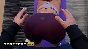 Büyük Kalçalı Milf'In Içine Anal Sikiş Ve Boşalma - Brazzers